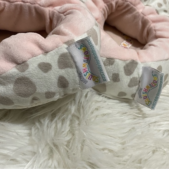 Squishmallows Rosie the Pig Slippers size 4/5 - Picture 2 of 6